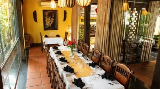 Duong Dining1